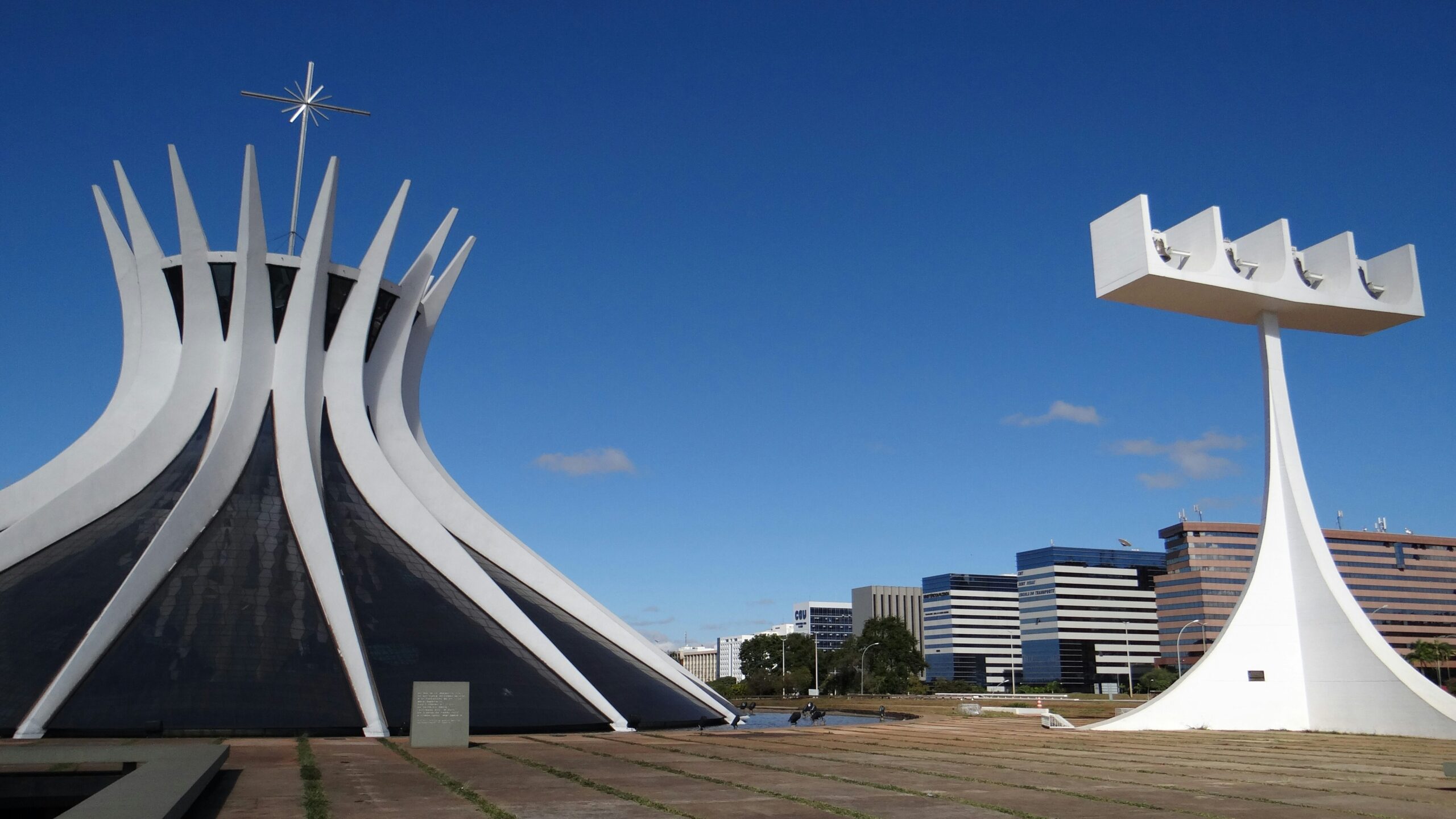 brazil-capital-brasilia-catedral